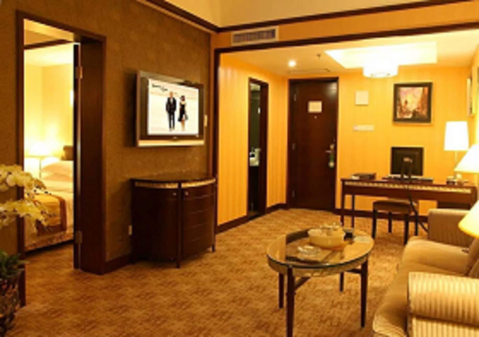 Mandarin Hotel Гуанджоу Екстериор снимка