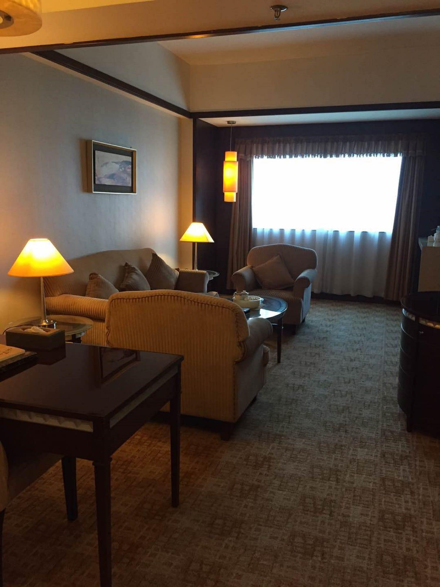 Mandarin Hotel Гуанджоу Екстериор снимка