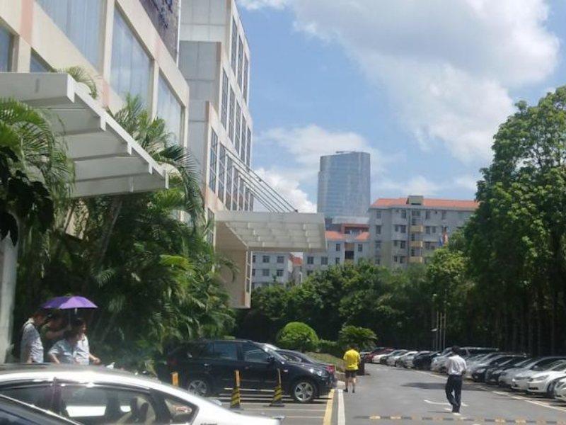 Mandarin Hotel Гуанджоу Екстериор снимка