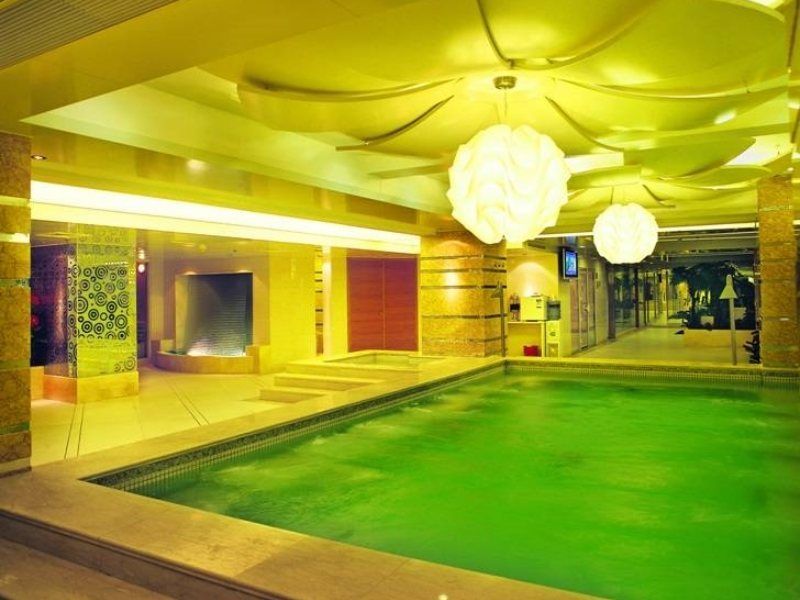 Mandarin Hotel Гуанджоу Екстериор снимка