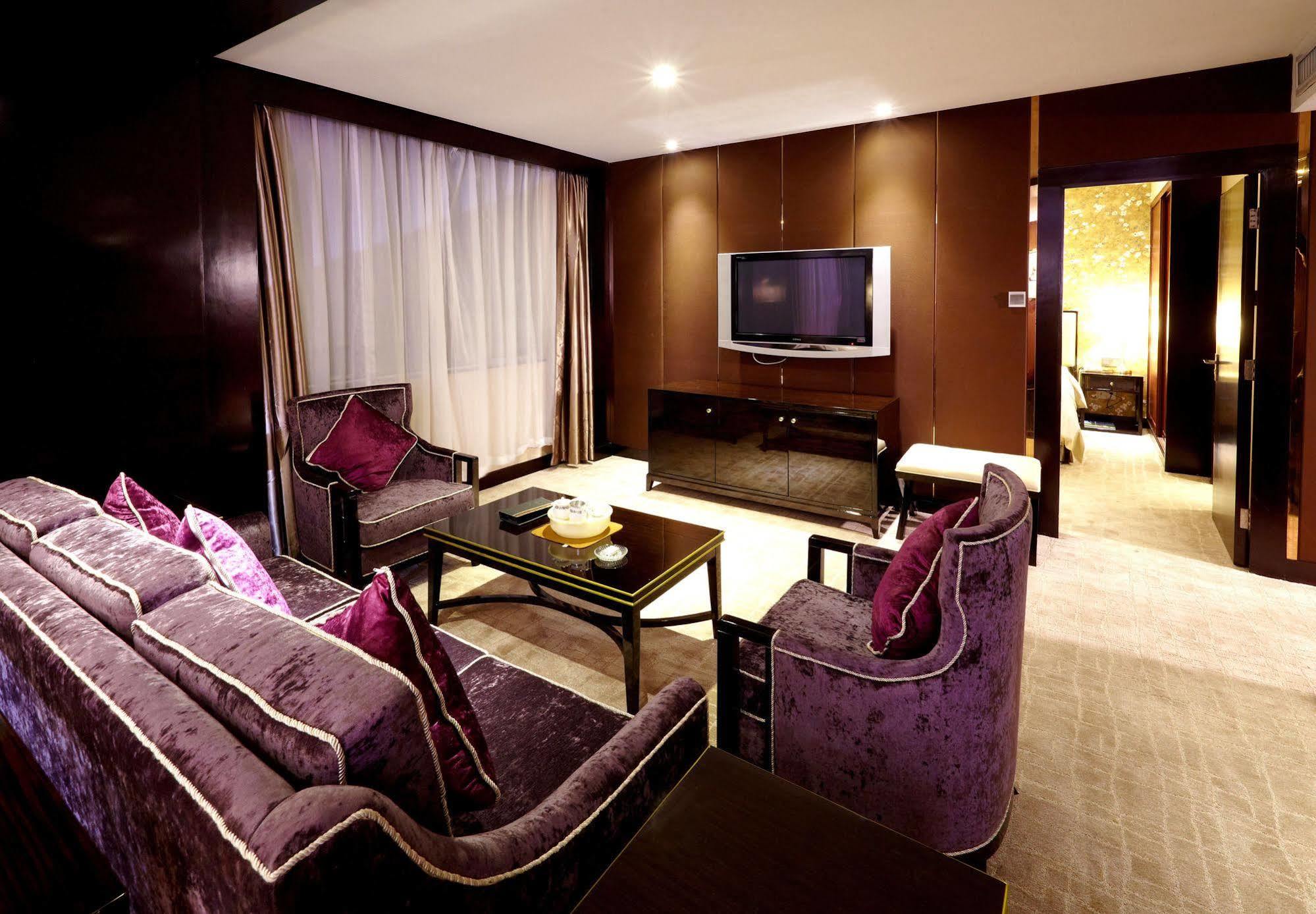 Mandarin Hotel Гуанджоу Екстериор снимка