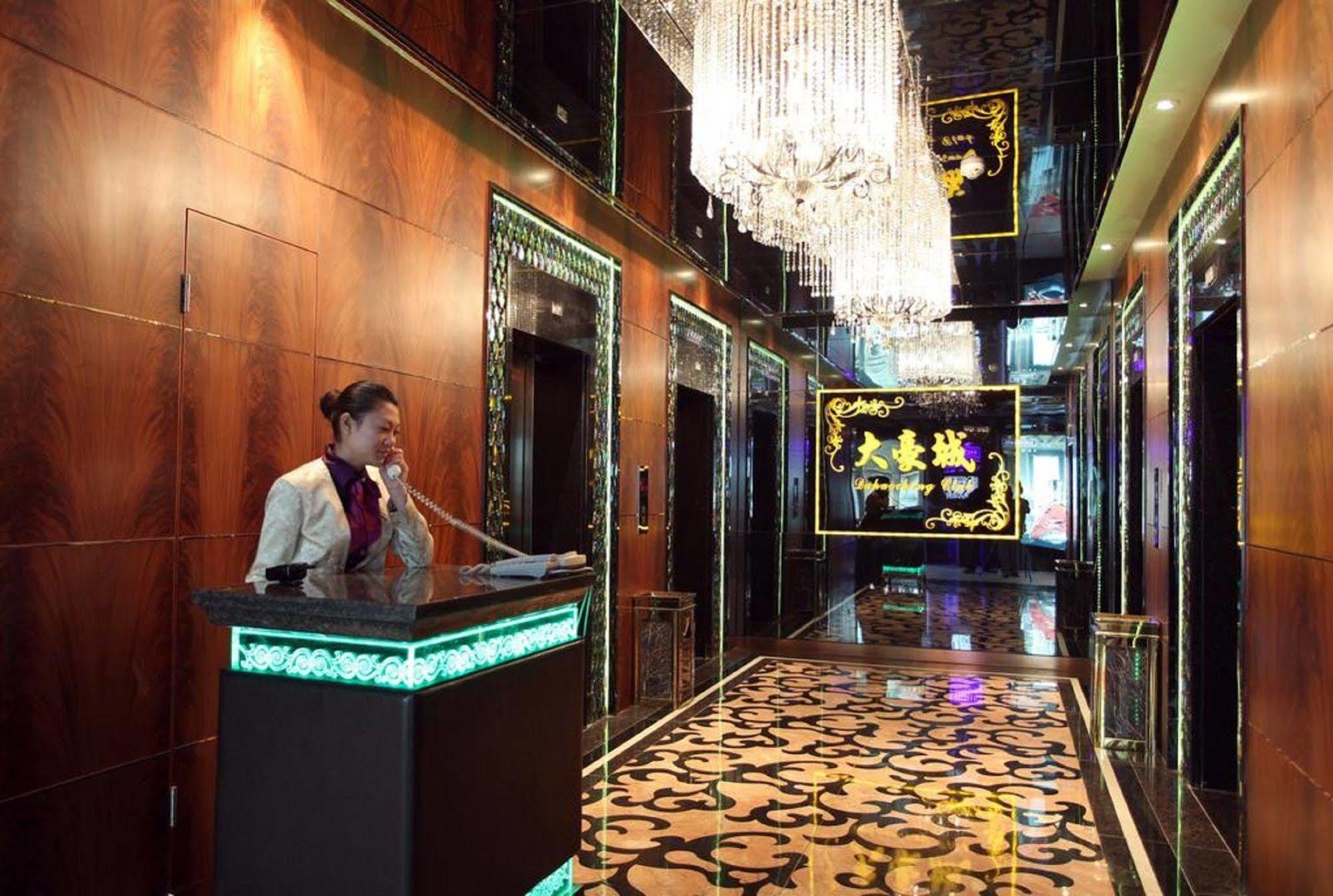 Mandarin Hotel Гуанджоу Екстериор снимка