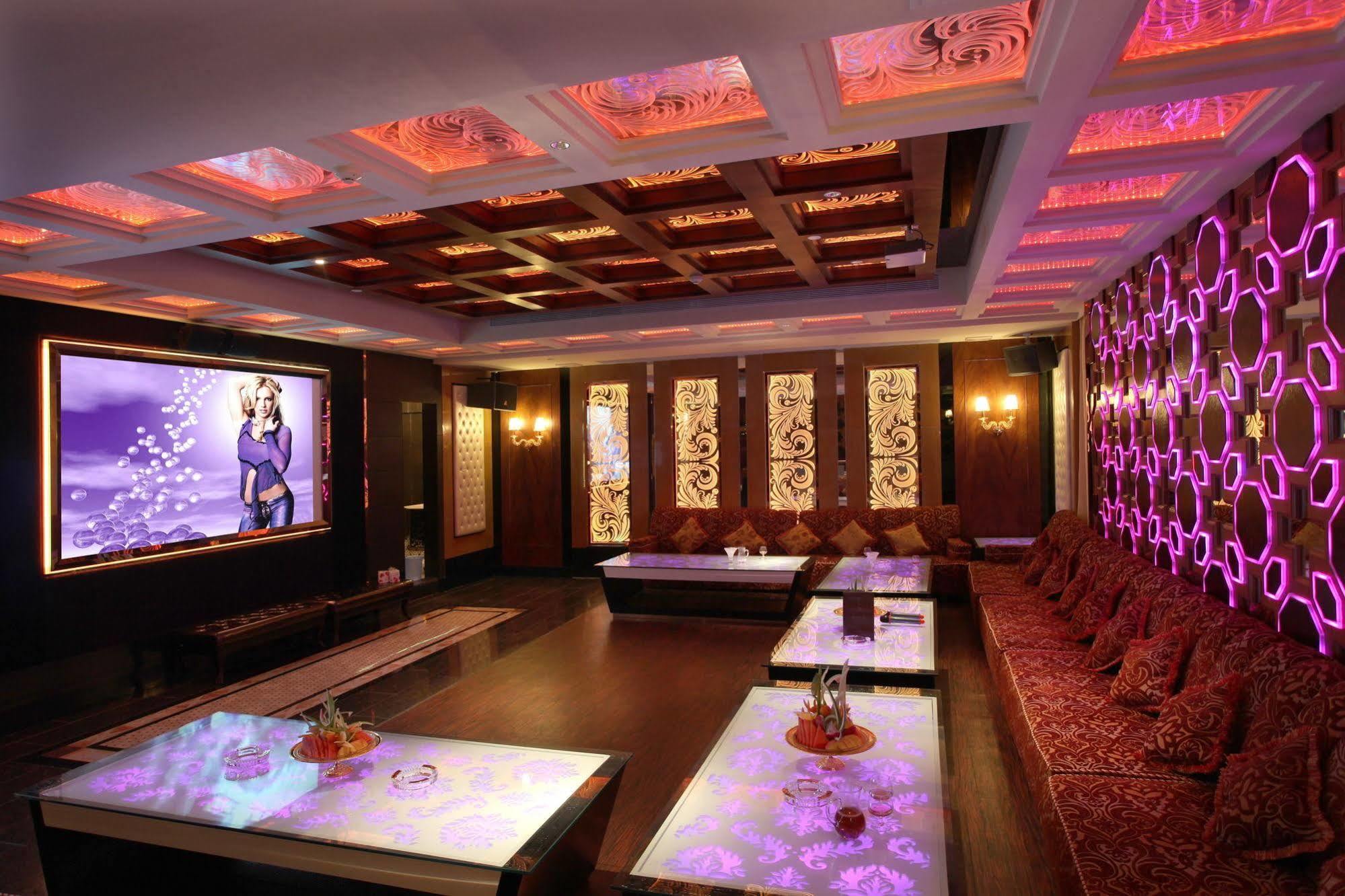Mandarin Hotel Гуанджоу Екстериор снимка